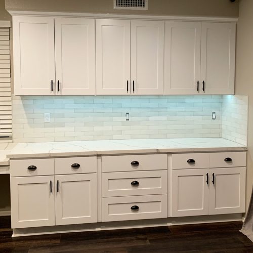 Bright White Shaker Kitchen Cabinets